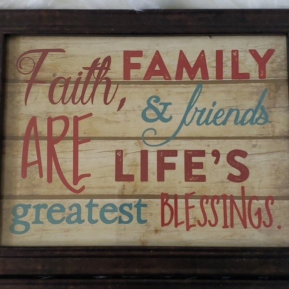 Set of 4 Love, Faith, and Family prints - Picture 6 of 9